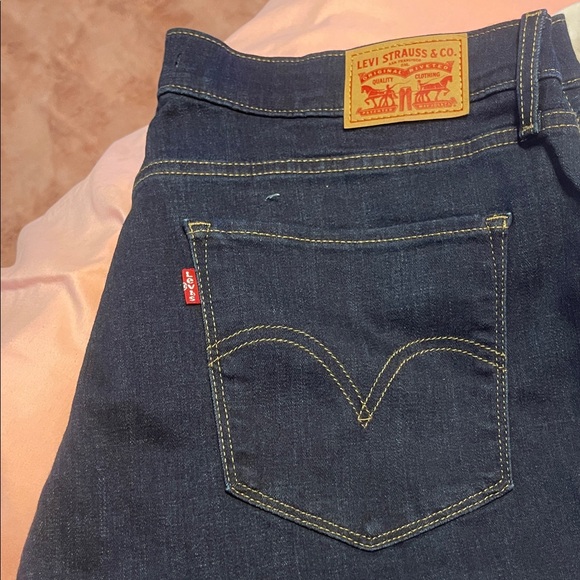 Levi's Dark Indigo Bootcut Jeans - Picture 2 of 4